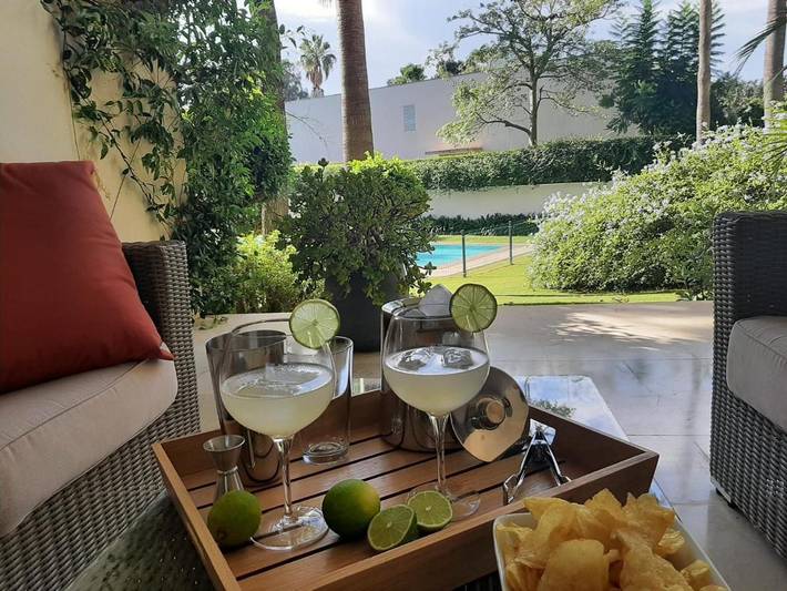 Apartamento para 4 personas, con jacuzzi y piscina además de sauna y jardín, Familias con niños en Sotogrande
