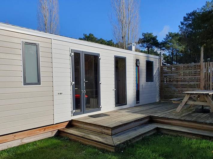 Camping Le Saint Laurent - Mobilheim 6 personen - Confort - 32m² - 3 Zimmer in Golf Saint-Laurent, Ploemel