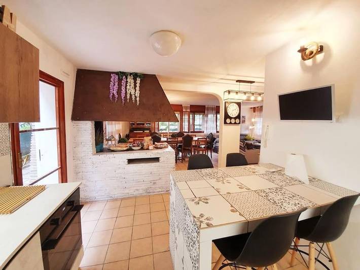Villa per 14 persone, con Balcone e Terrazza nonché Giardino e Panorama a Riccione