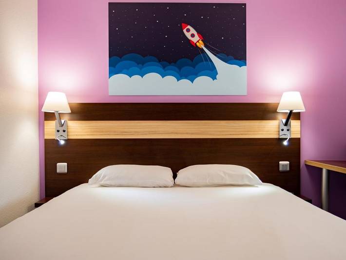 Hôtel pour 3 personnes, avec jardin à Les Mureaux - 3