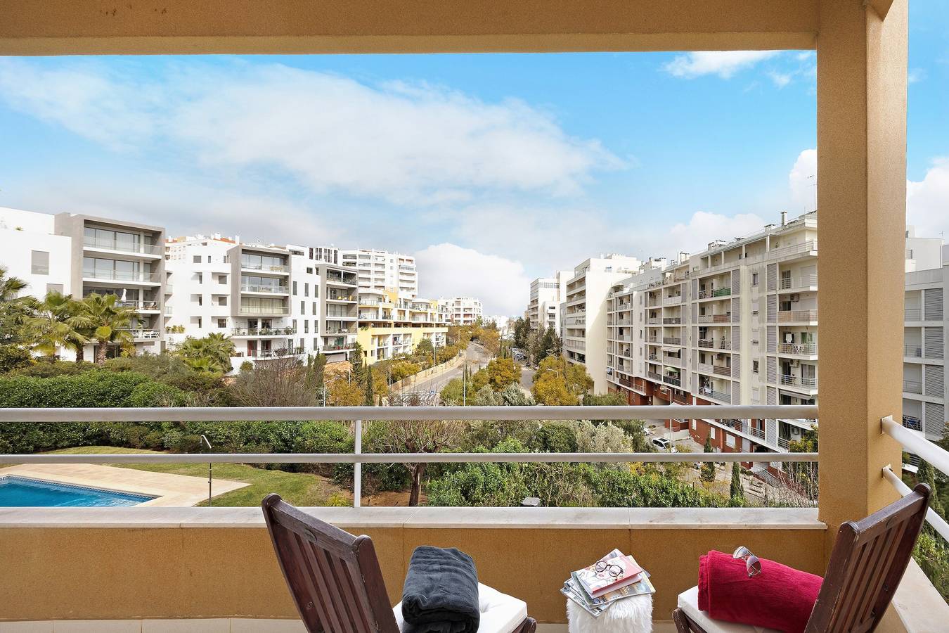 Entire apartment, Apartment 'Casa Danúbio' with Shared Pool, Wi-Fi and Air Conditioning in Praia da Rocha, Portimão