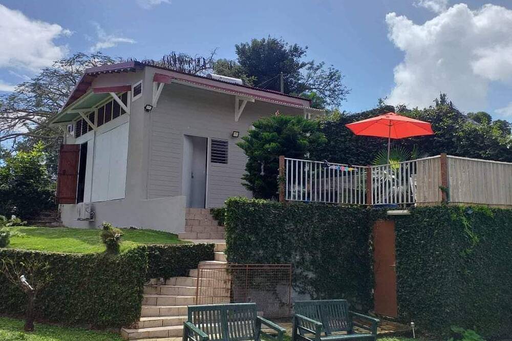 Couple / family (4) will spend wonderful holidays in peace. in Cocoyer, Le Gosier