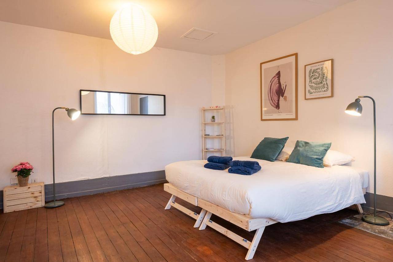 Appartement entier, A charming little apartment in Cluny, Région de Mâcon