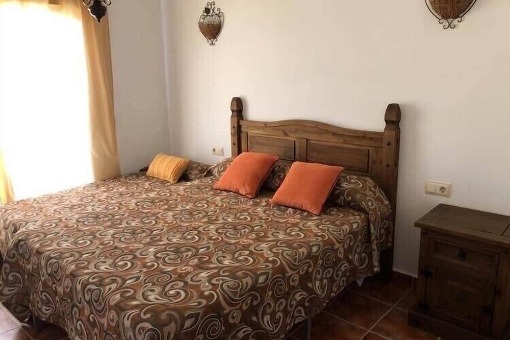 Country house in the Sierra de Bédar with swimming pools and jacuzzi in Bédar, Almería Province