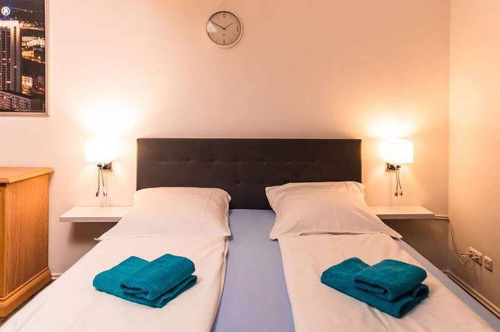 Ferienwohnung für 2 Personen, mit Balkon in Zwenkau - 2