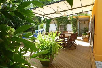 Location de vacances pour 8 personnes, avec balcon et jardin à Canet