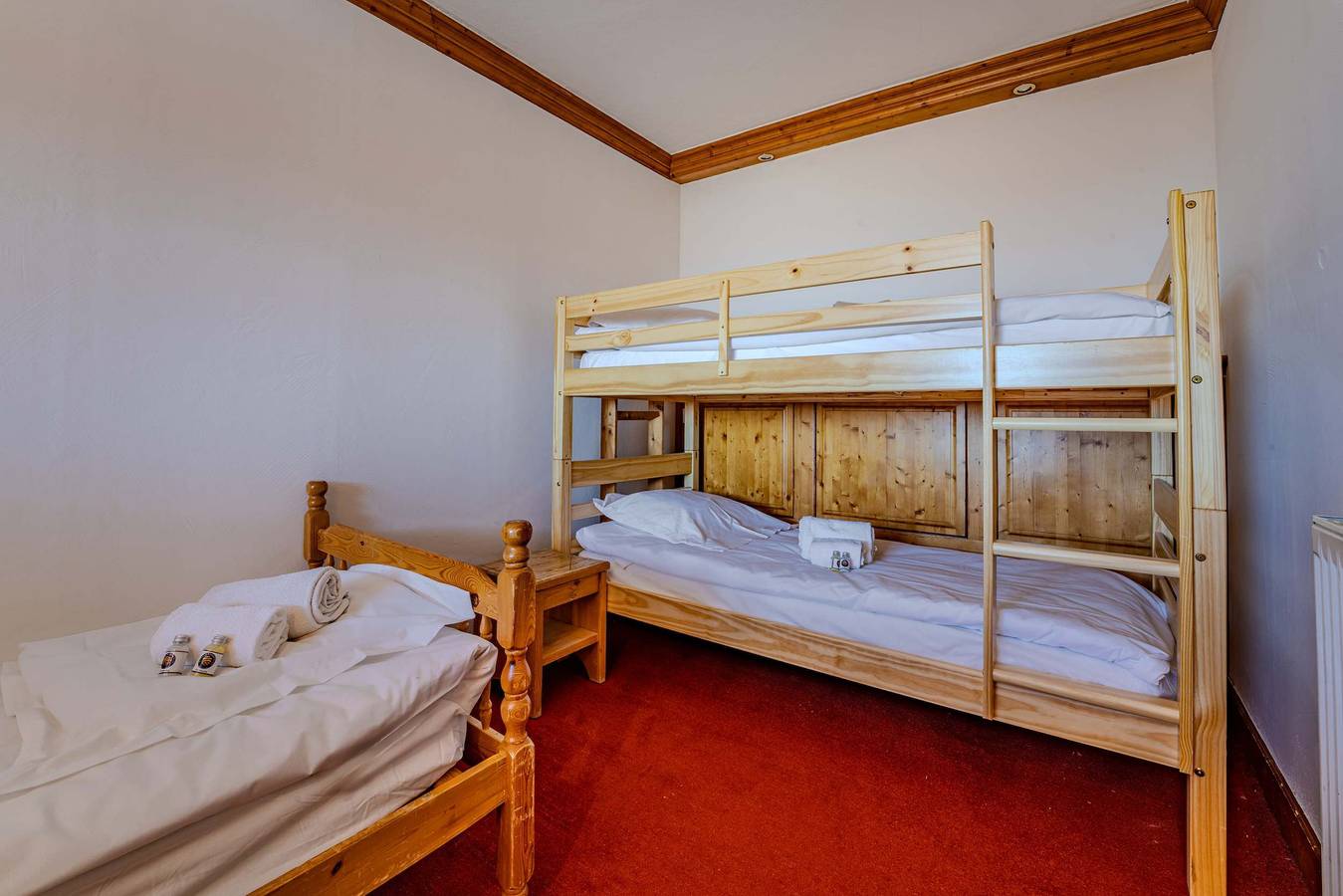 Ganze Wohnung, Ski-In/Out w/ Wide Mountain View in Val Thorens, Les Trois Vallées