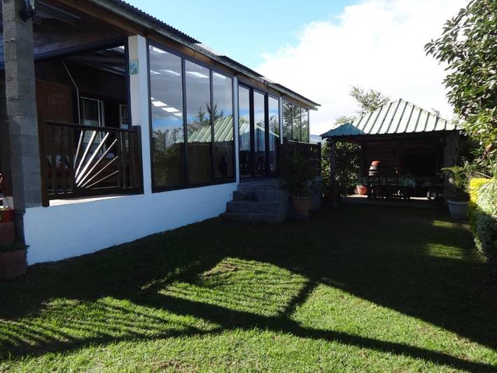 Camping pour 2 personnes, avec terrasse ainsi que jardin et vue sur l' Île de la Réunion - 3