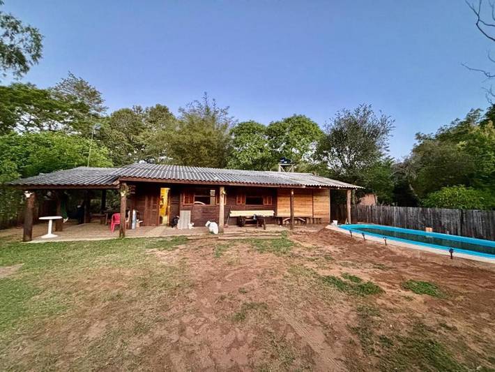 Casas e apartamentos de temporada para 7 pessoas, com jardim e piscina em Viamão