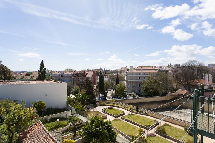Ganze Wohnung, Rato Esquerdo in São Mamede, Costa de Lisboa