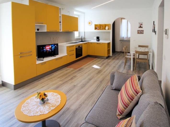 Ferienwohnung für 4 Personen, mit Balkon in Comune di Luino