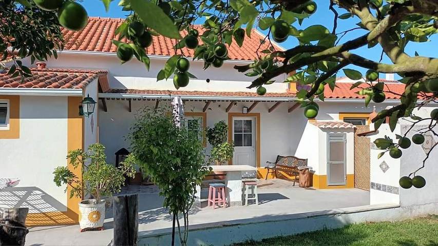 Location de vacances pour 6 personnes, avec jardin ainsi que piscine et vue à Óbidos - 2