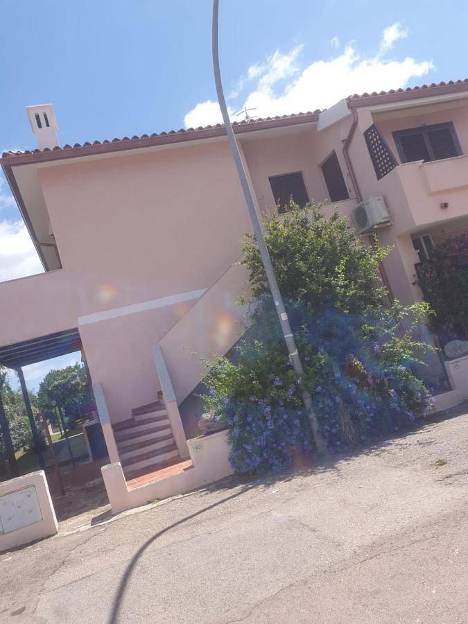 Gîte pour 4 personnes, avec jardin ainsi que vue et terrasse à Cannigione - 2