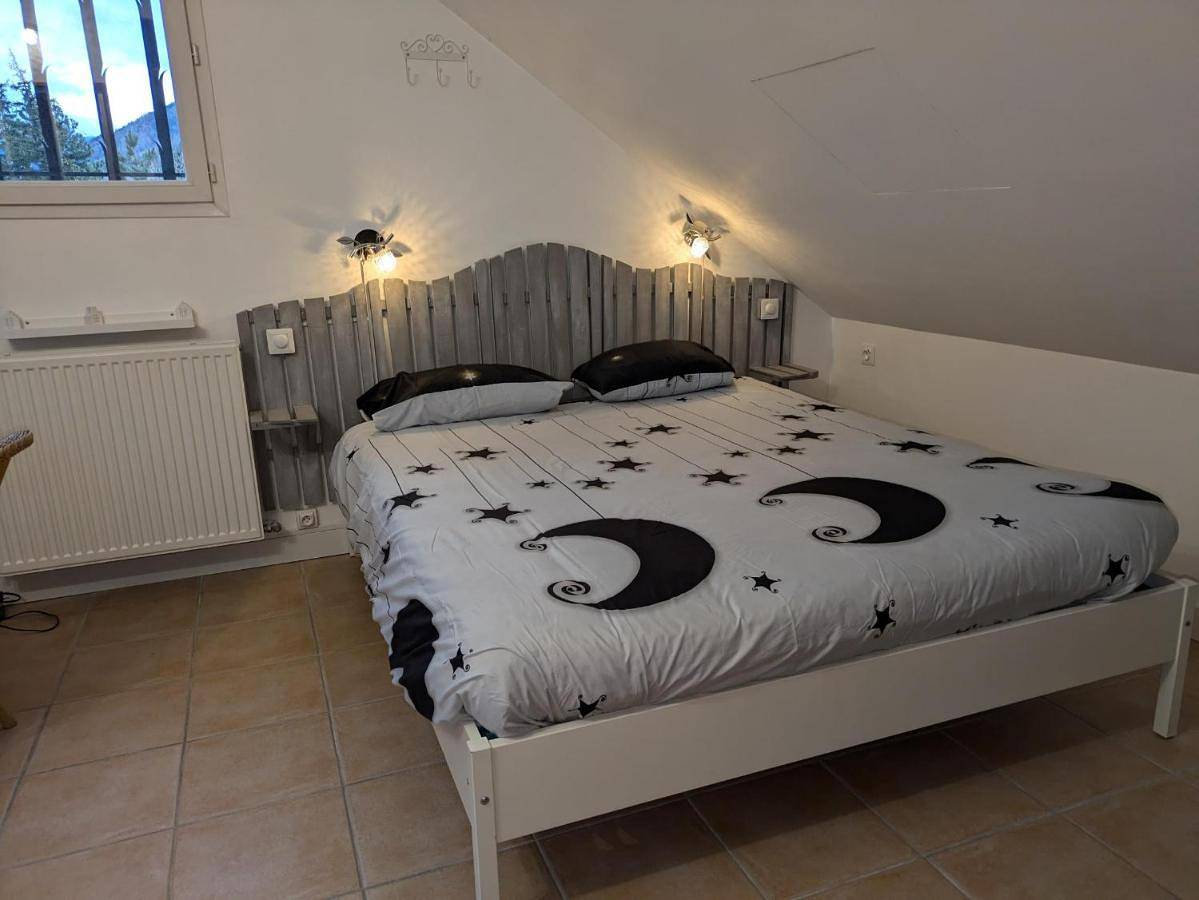 King Room with Lake View in Savines-le-Lac, Parc national des Écrins