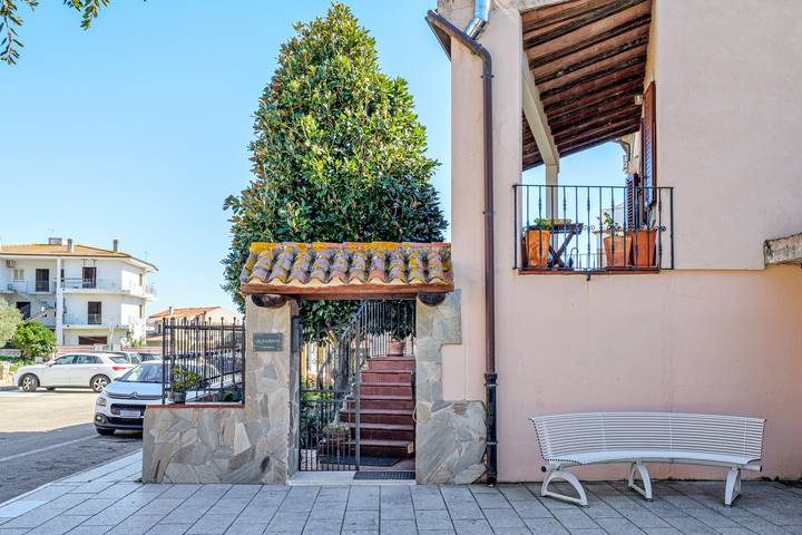 Chambre double avec terrasse partagée, vue montagne et Wi-Fi in Telti, Olbia-Tempio