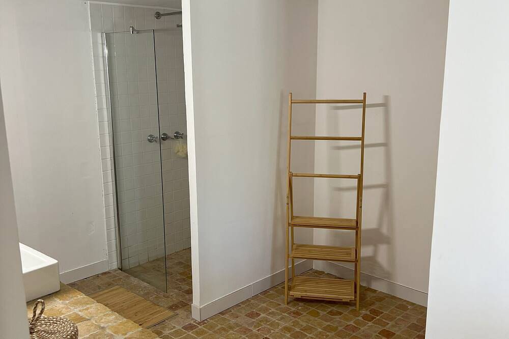 Superb 18th century farmhouse ideally located between Saint Remy and Avignon in Boulbon, Arles und Umgebung