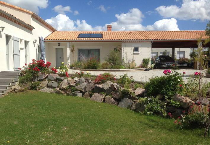 Gîte pour 2 personnes, avec jardin et terrasse