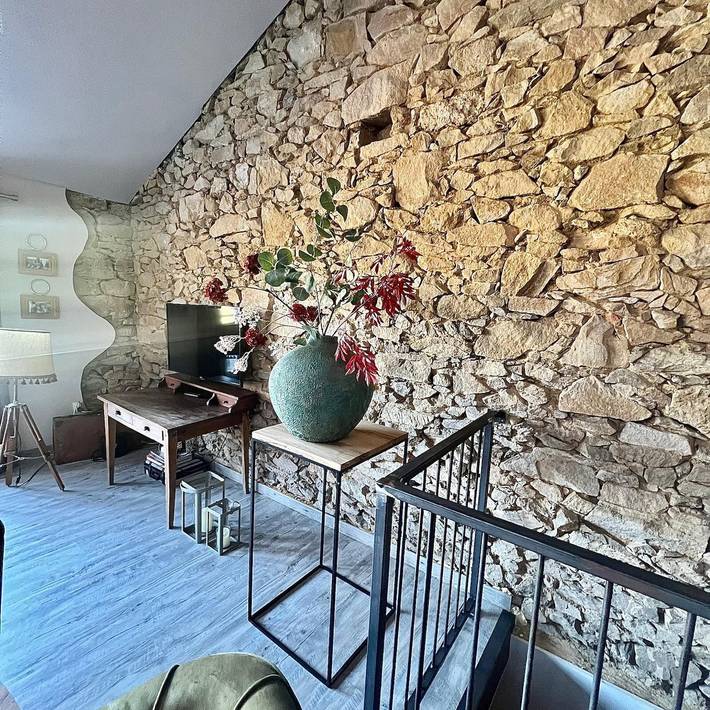 Entire apartment, Apartment 'Chez Germaine Et Fred' with Wi-Fi and Air Conditioning in Le Ségur, Albi region