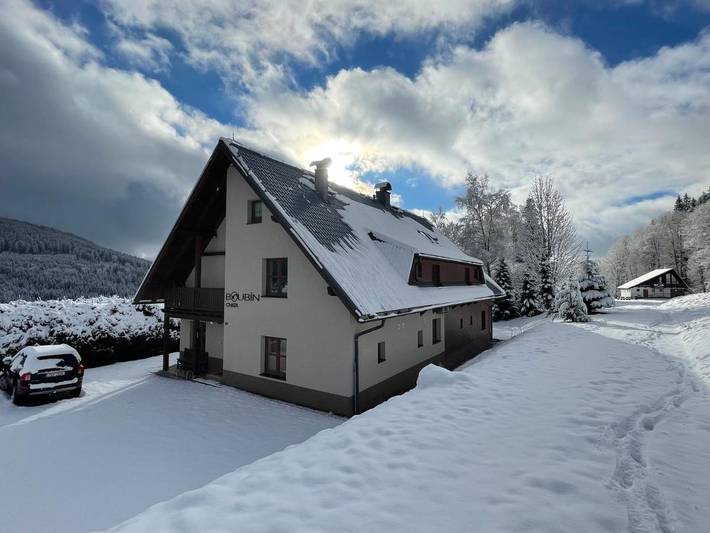 Pension voor 4 personen, with uitzicht and tuin as well as sauna in Tsjechië
