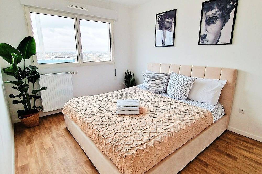 Ganze Wohnung, Charming Apartment With Panoramic Seine River & Eiffel Tower Views in Ivry-sur-Seine, Val-de-Marne