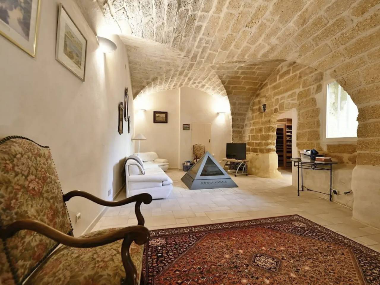 Demeure Medievale in Saint-Siffret, Nimes en omgeving