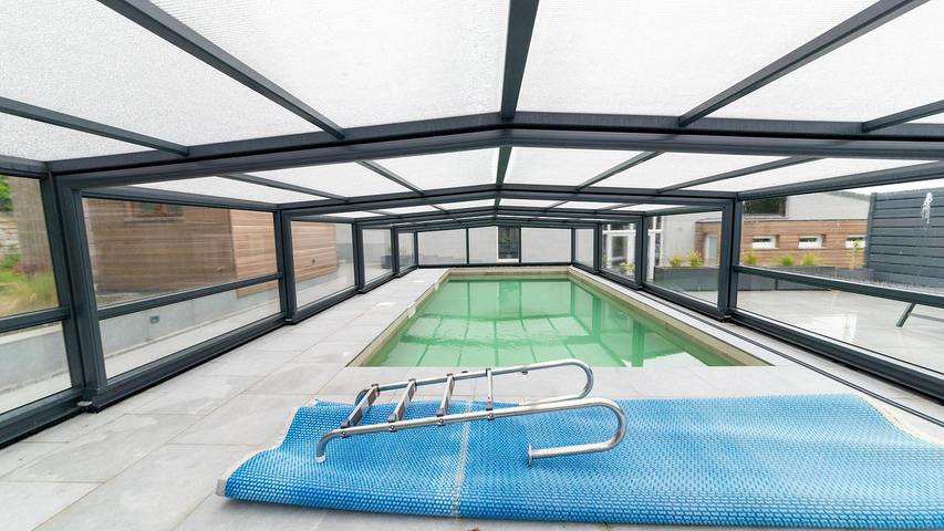 Location de vacances pour 9 personnes, avec piscine ainsi que jardin et sauna à Ohey - 2