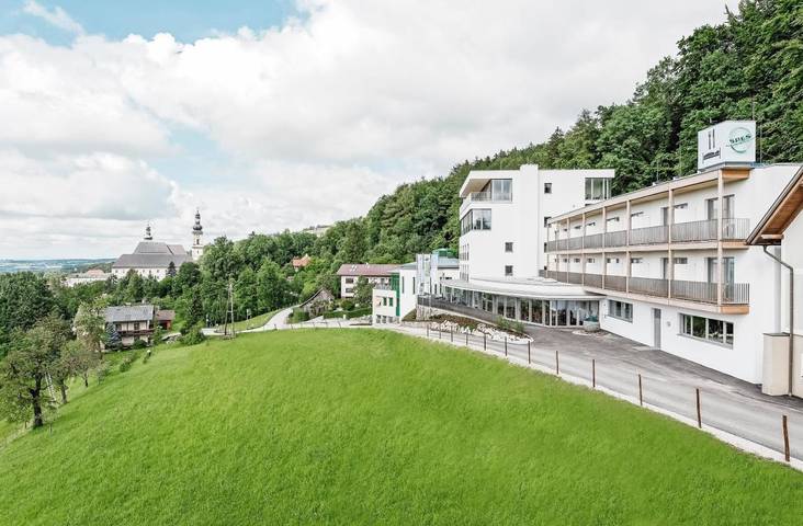 Hôtel pour 3 personnes, avec sauna ainsi que vue et terrasse, animaux acceptés