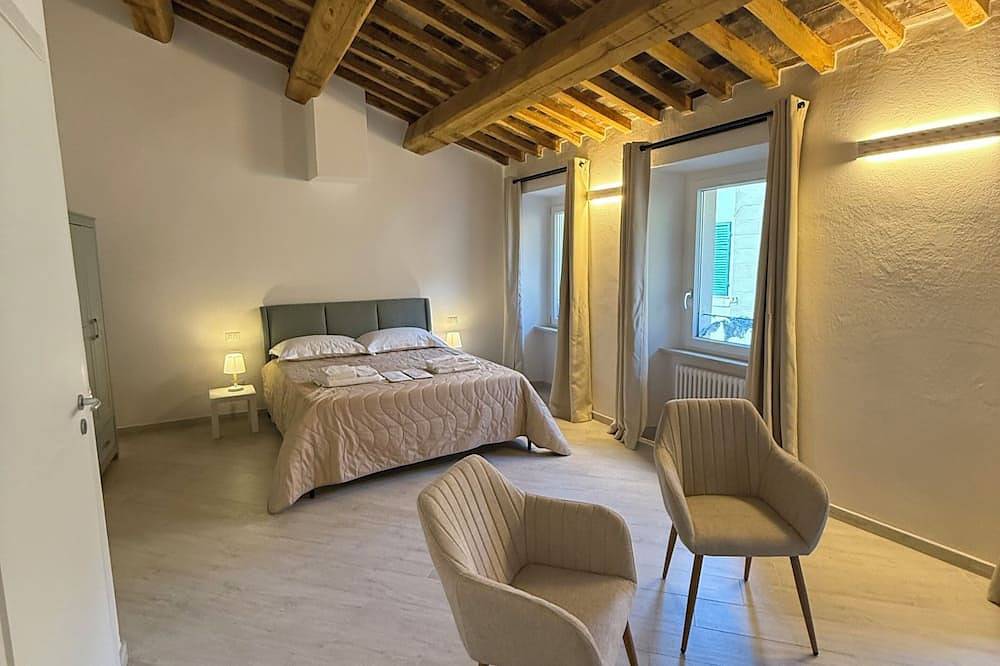 La Dimora di Roberta is located within walking distance of the Fortress and the historic center. in Montalcino, Val d'Orcia