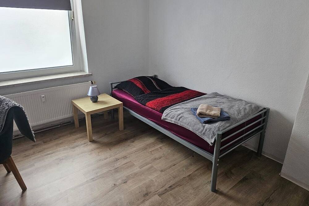 Ganze Wohnung, Ferienwohnung/App. für 3 Gäste mit 80m² in Leuna in Leuna, Saale-Unstrut