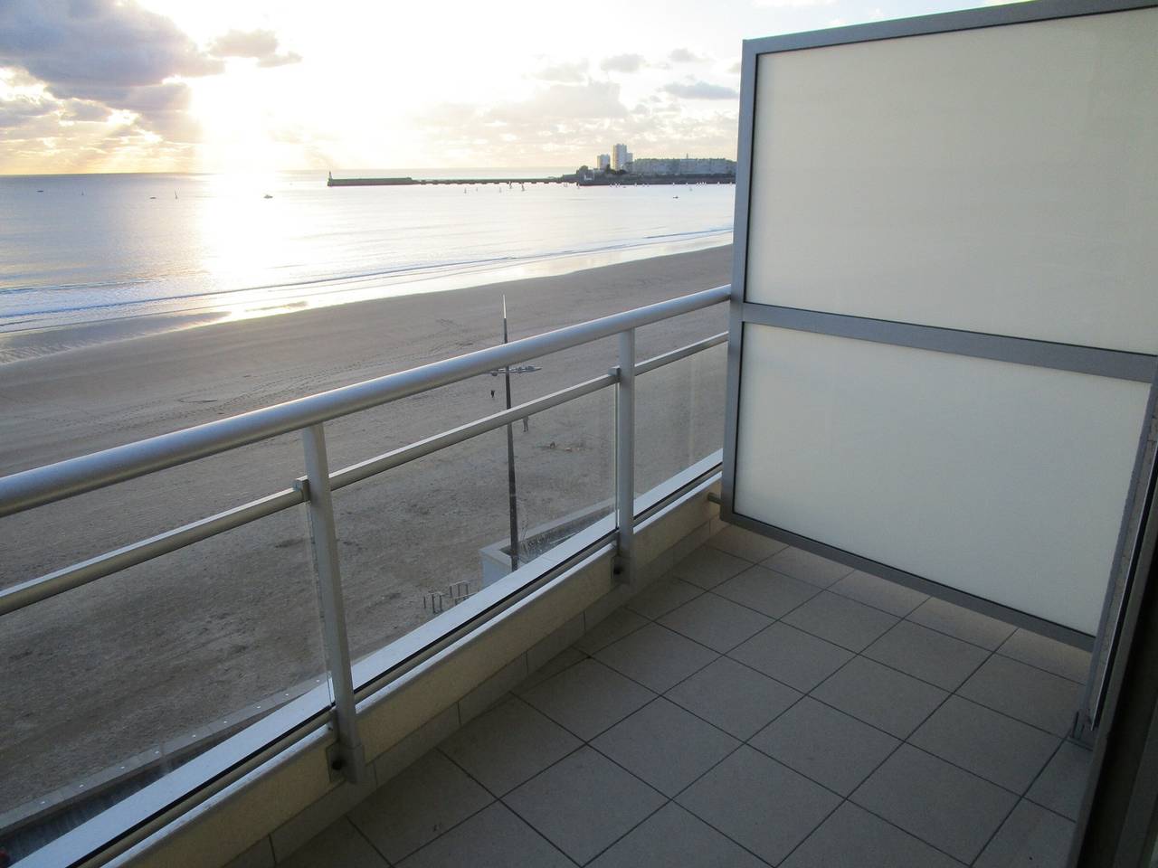 Ganzes Studio, Geräumiges Studio mit Balkon, Meerblick, Les Sables d'Olonne in Les Sables-d'Olonne, Vendée