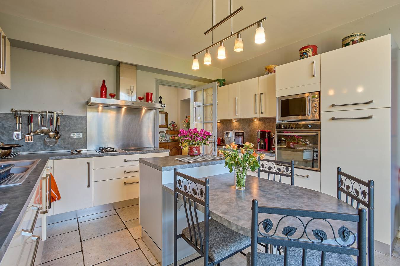 Cape - maison avec piscine et jacuzzi in Thénac, Périgord Pourpre