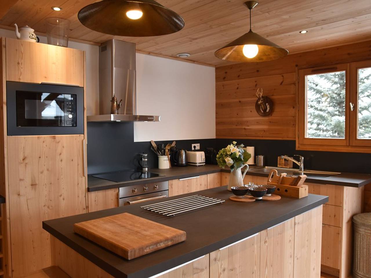 Cozy chalet in Montgenèvre with fireplace and Wifi in Montgenèvre, Briançon region