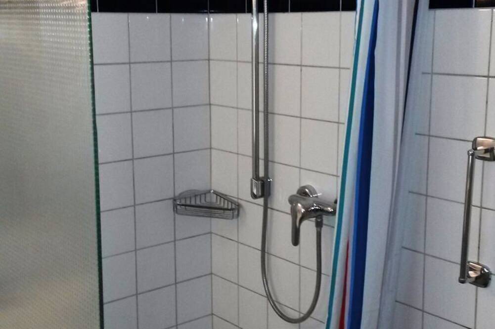 Haus Ahrens - Ferienhaus Ahrens, 95qm für bis zu 3-4 Personen in Wenningstedt, Sylt