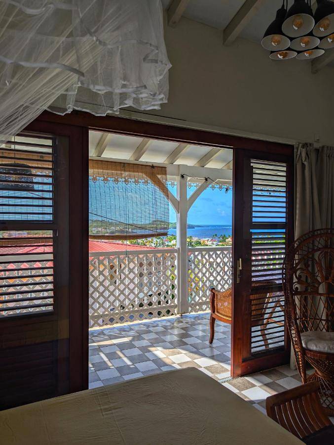 Appartement de vacances pour 2 personnes, avec jardin ainsi que vue et piscine