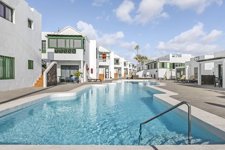 Vakantieappartement voor 2 personen, met kinderzwembad en tuin in Puerto del Carmen