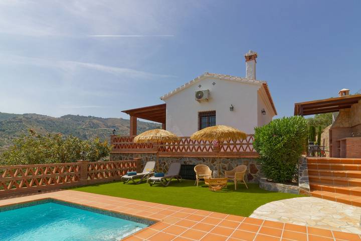 Villa für 2 Personen, mit Ausblick und Pool sowie Garten in Málaga Provinz - 3