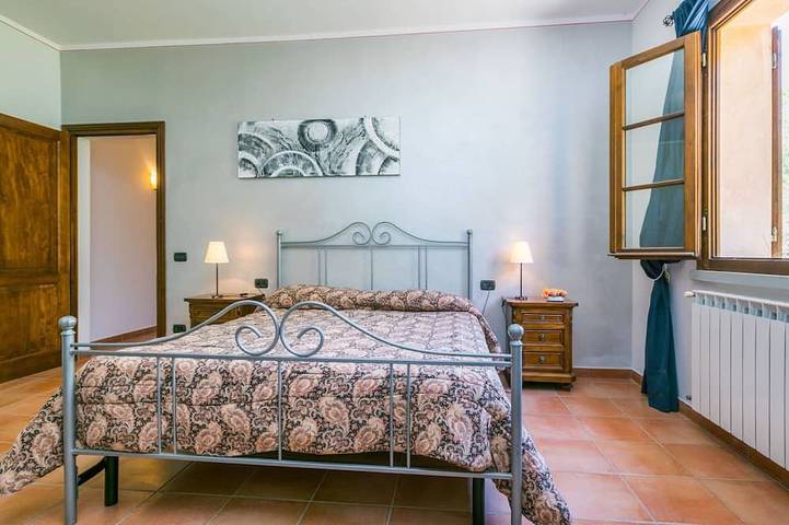 Bonito apartamento en villa con piscina, Wifi, Tv, patio, mascotas permitida y vista panorámica in Montespertoli, Chianti