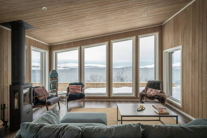 Ferienhaus für 8 Personen, mit Terrasse und Sauna in Lyngen