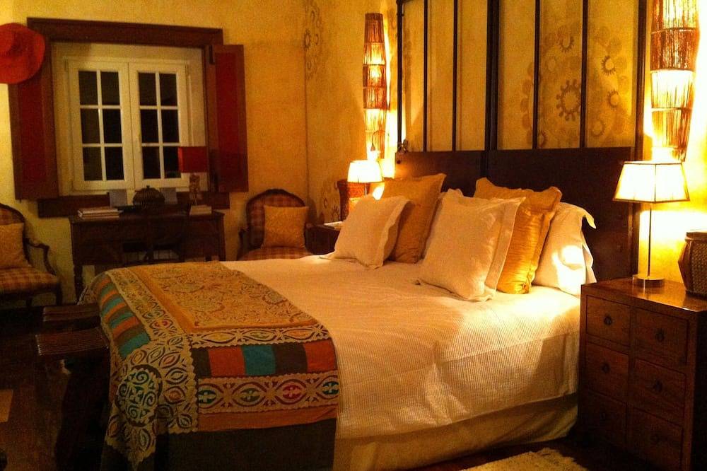 St António: Arrabida Park-Swimmingpool -Tennis -30 minutos Lisboa in Setúbal, Naturpark Arrábida