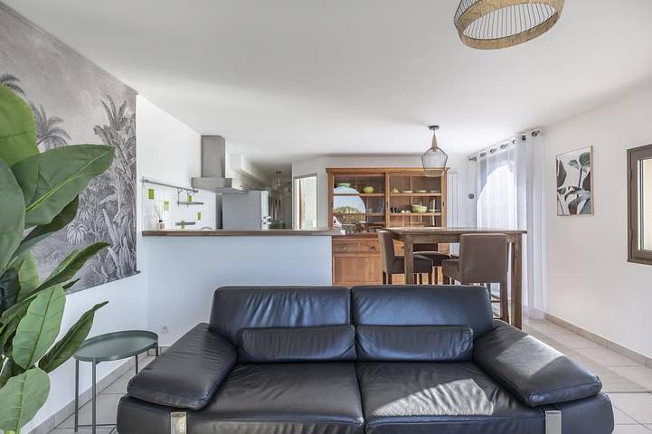 Gîte pour 4 personnes, avec jardin et piscine - 1