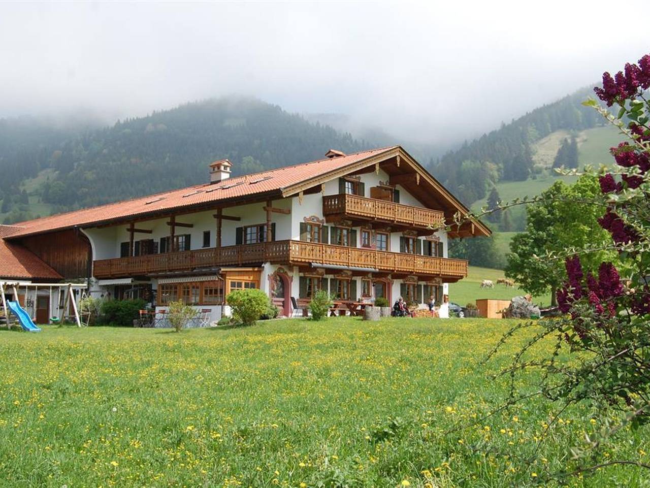 Ferienhof Köpf - Familienzimmer Og 2-4 Personen in Oberammergau, Bayerische Alpen