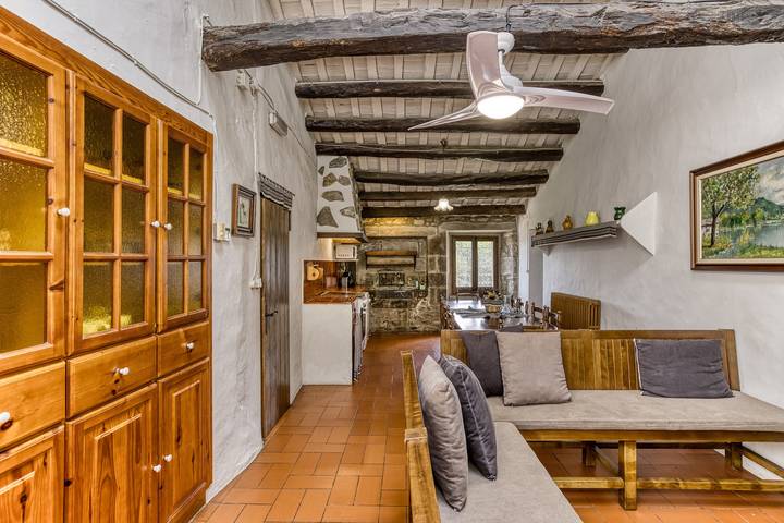 Casa rural para 10 personas, con jardín, Se admiten mascotas en Pla de l'Estany - 4
