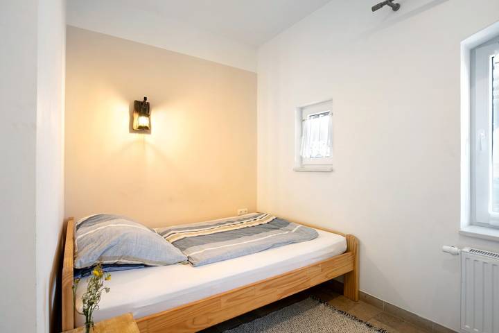 Ganzes Studio, Einzimmerapartment 'Appartement 1 - Hufeisen' mit Gemeinschaftsterrasse und Wi-Fi in Wietstock, Ludwigsfelde