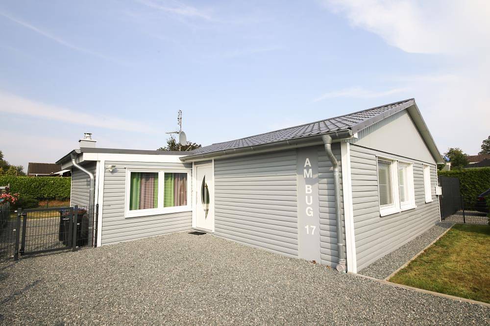Maritim gestaltetes Ferienhaus Dünenhaus mit Garten und in ruhiger Lage in Scharbeutz, Ostholstein