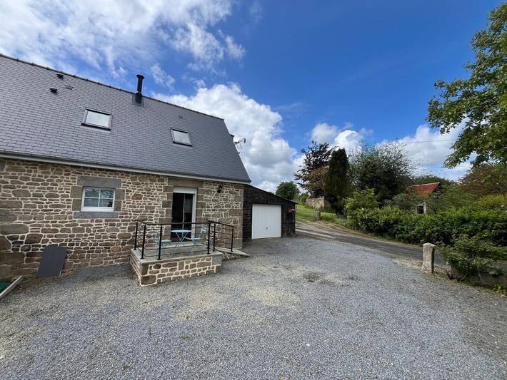 Location de vacances pour 4 personnes, avec Balcon et Terrasse à Champ-du-Boult