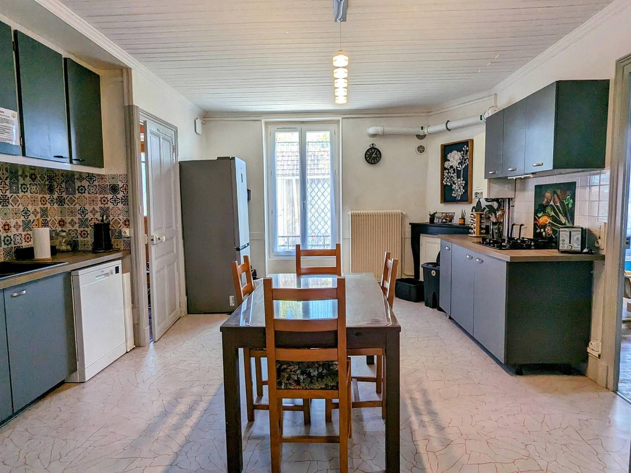 Gîte confortable avec parking, Wi-Fi, terrasse près de Dijon in Auxonne, Région de Dijon