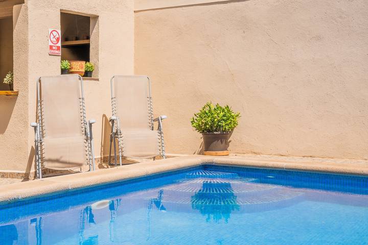 Casa de vacaciones Ca la Pradina en el centro con jardín, piscina, Wi-Fi y terraza in Pollensa Ciudad, Pollença
