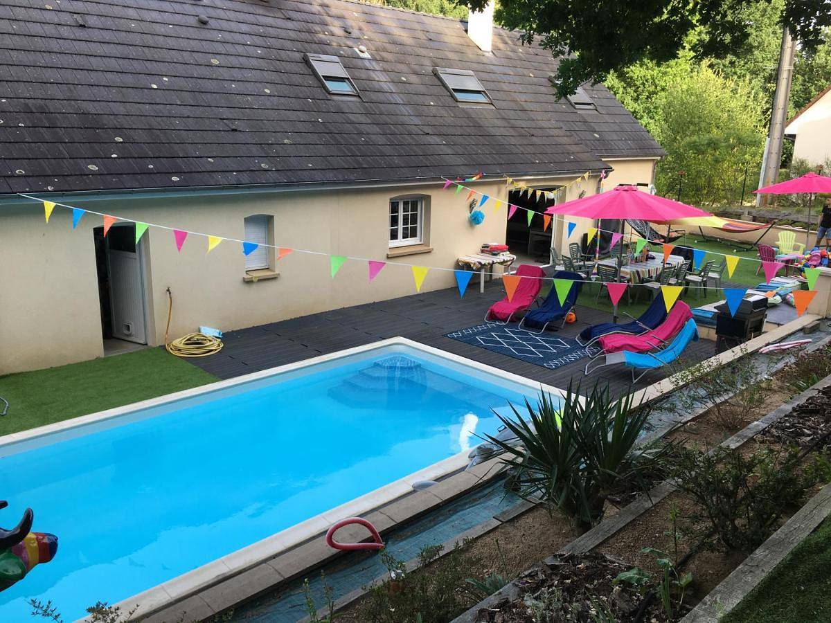 Chambres dans maison avec piscine in Saint-Mars-la-Brière, Sarthe