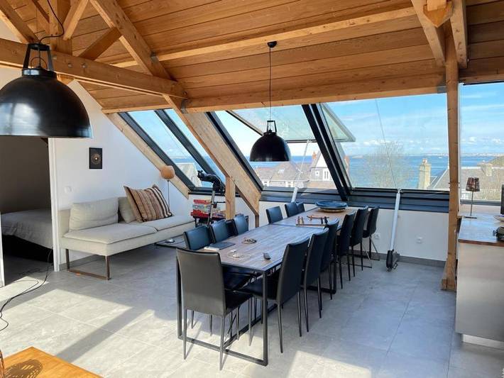 Appartement de vacances pour 6 personnes, avec piscine ainsi que vue et balcon