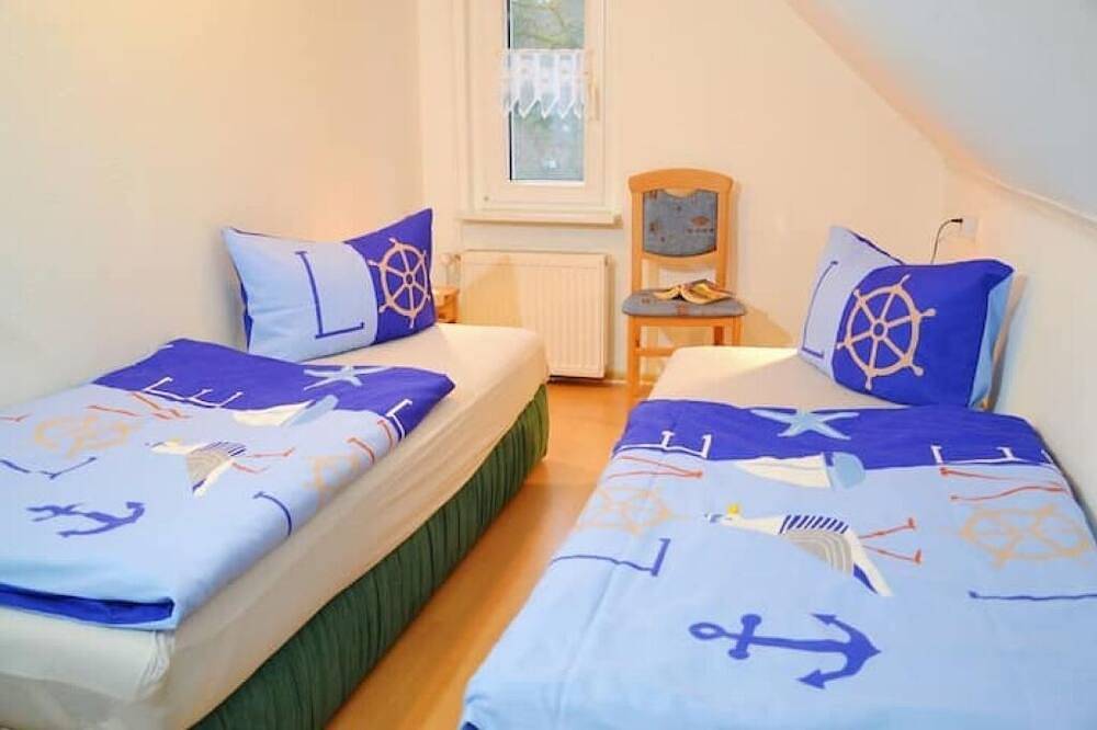 Appartement entier, Vacation apartment Kiefer - only 300 m to the beach, peace and quiet included in Lubmin, Vorpommern Greifswald